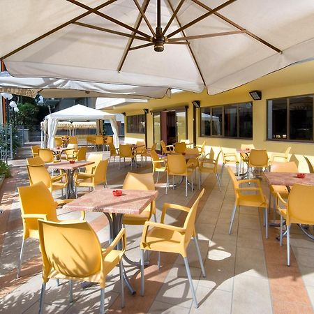 Hotel Levante Cervia Esterno foto