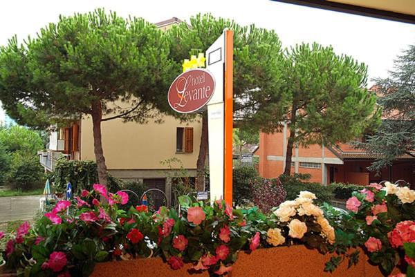 Hotel Levante Cervia Esterno foto