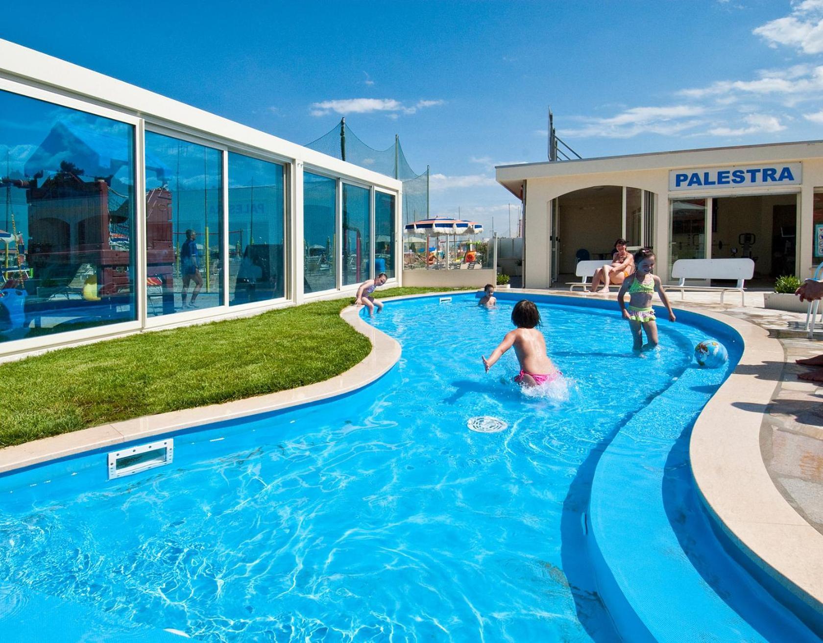 Hotel Levante Cervia Esterno foto
