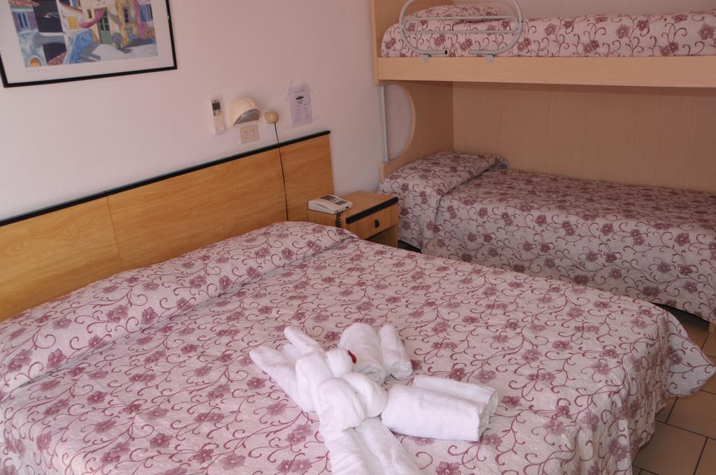 Hotel Levante Cervia Esterno foto