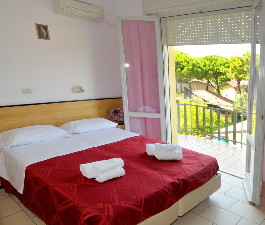 Hotel Levante Cervia Esterno foto