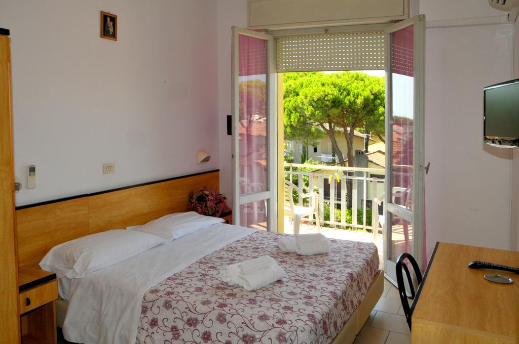 Hotel Levante Cervia Esterno foto